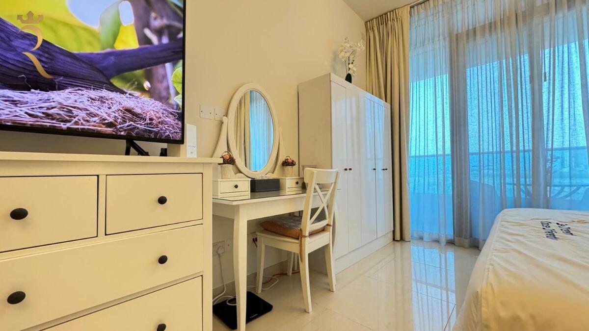 Apartment Modern In Al Reem Julphar Pool And Gym