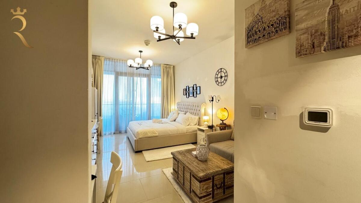 Modern In Al Reem Julphar Pool And Gym Apartment *