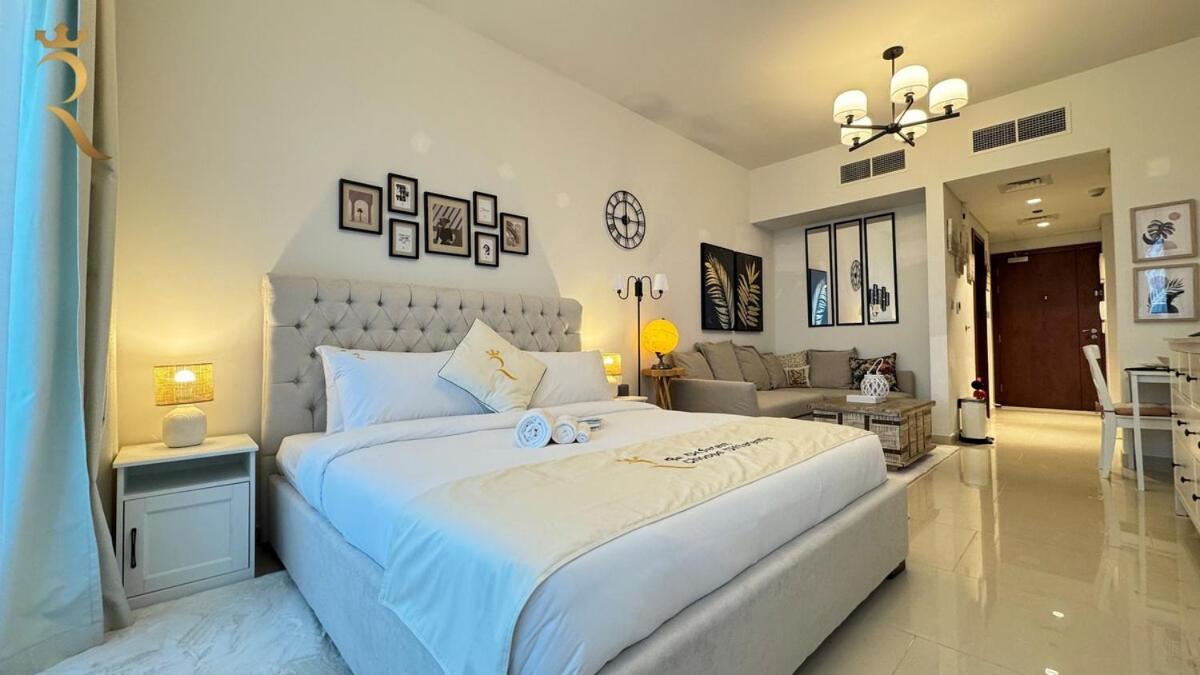 Modern In Al Reem Julphar Pool And Gym *