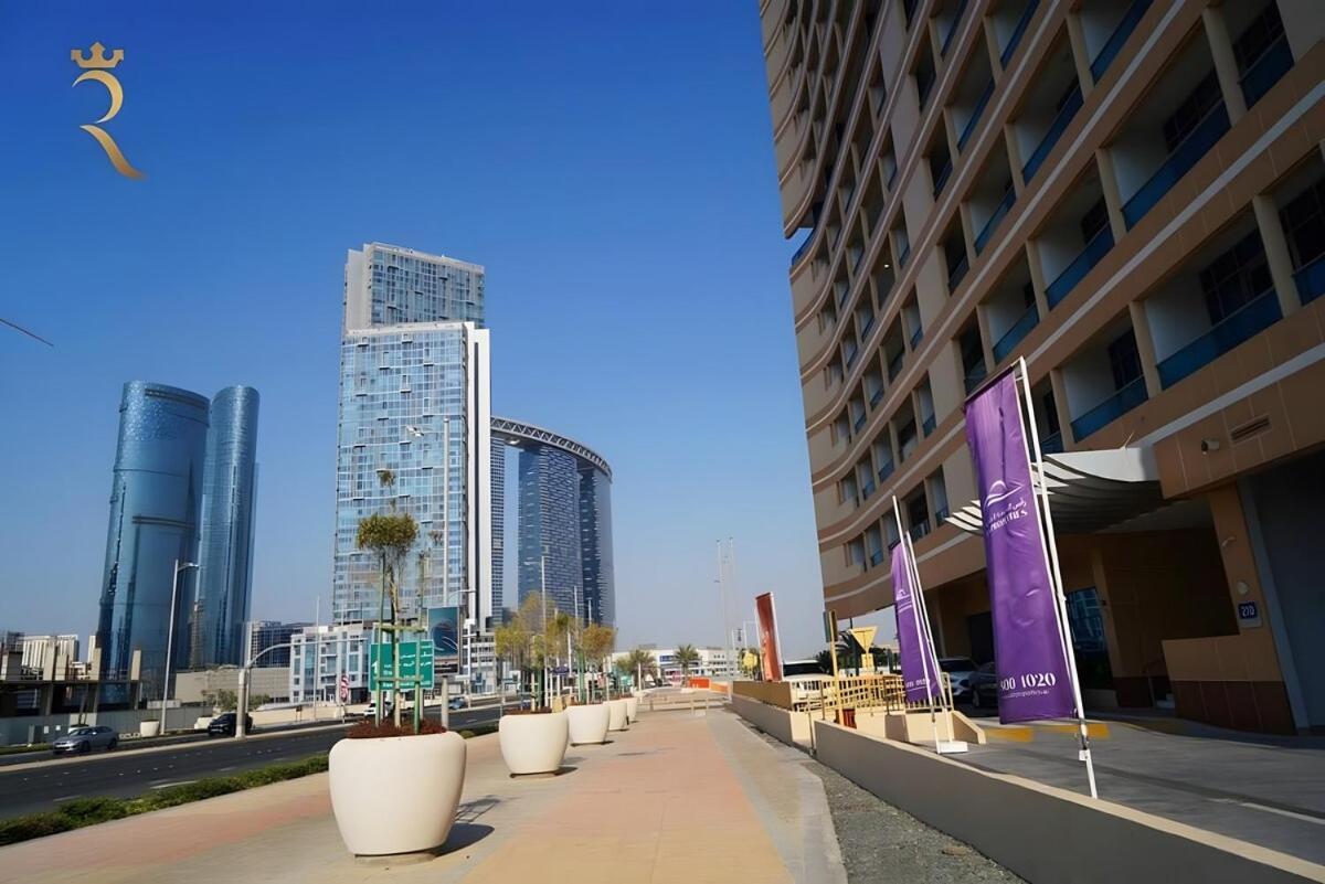 Modern In Al Reem Julphar Pool And Gym Apartment